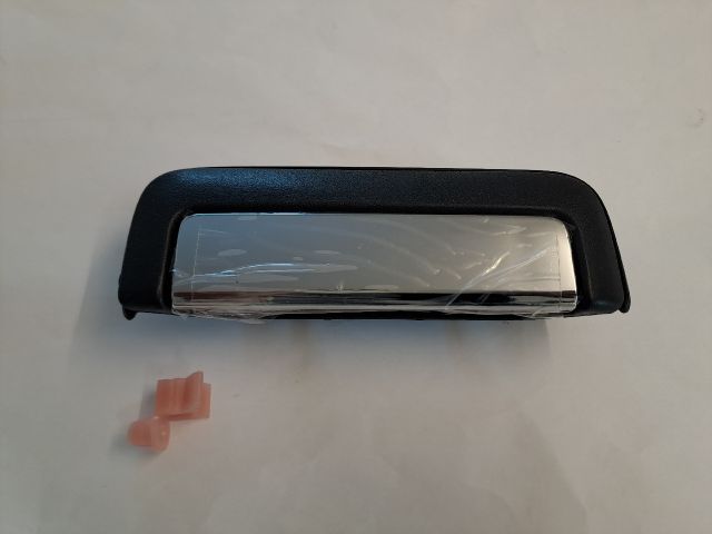 bontott MITSUBISHI L 200 Plató Ajtó Kilincs