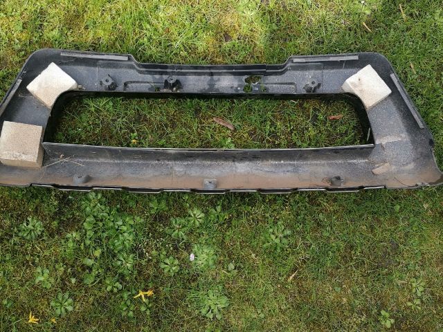 bontott MITSUBISHI L 200 Rendszámtábla Tartó