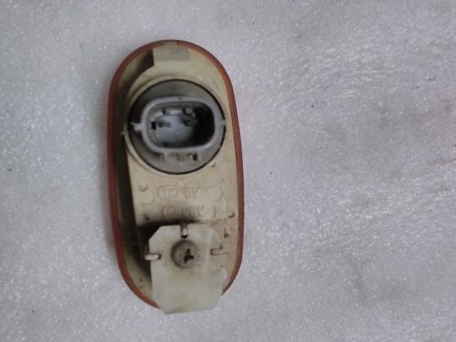 bontott MITSUBISHI L 200 Sárvédő Irányjelző (Pozíciófüggetlen)