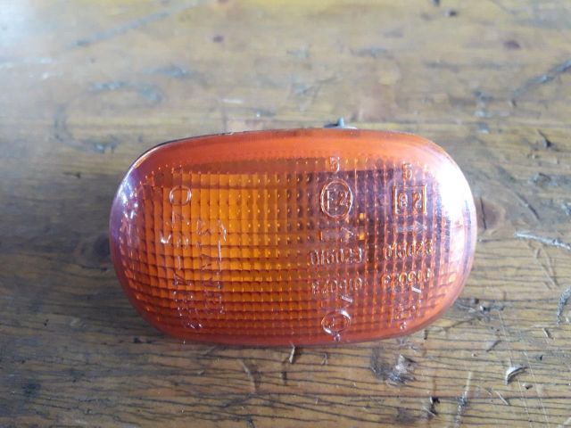 bontott MITSUBISHI L 200 Sárvédő Irányjelző (Pozíciófüggetlen)