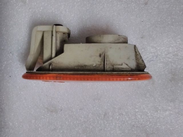 bontott MITSUBISHI L 200 Sárvédő Irányjelző (Pozíciófüggetlen)