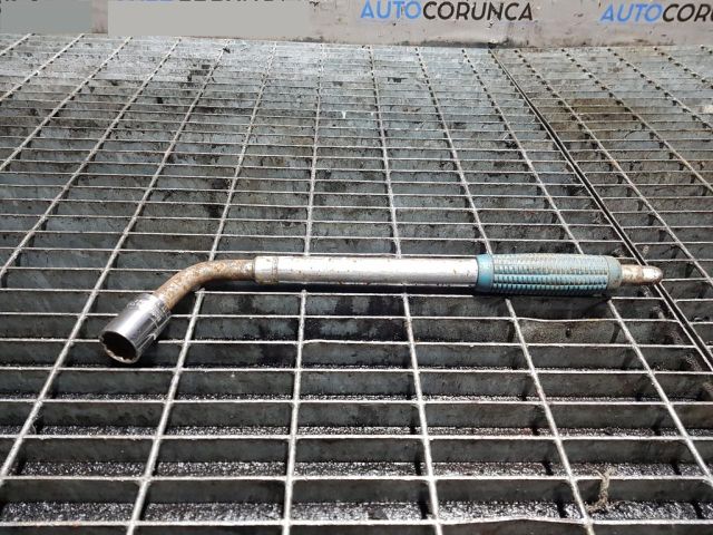 bontott MITSUBISHI L 200 Szerszámkészlet