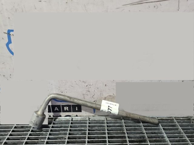 bontott MITSUBISHI L 200 Szerszámkészlet