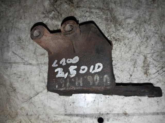 bontott MITSUBISHI L 200 Szervó Tartó Bak (Magában)