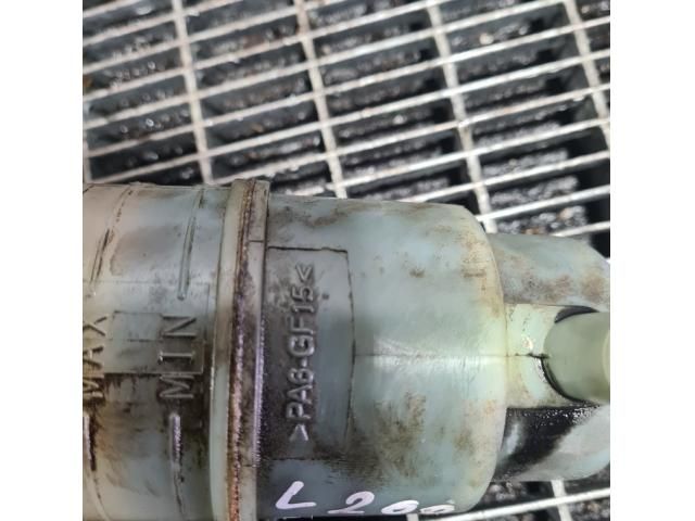 bontott MITSUBISHI L 200 Szervóolaj Tartály