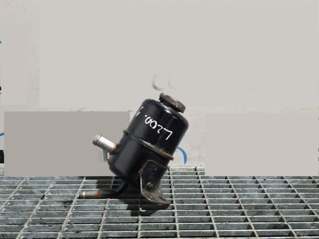 bontott MITSUBISHI L 200 Szervóolaj Tartály