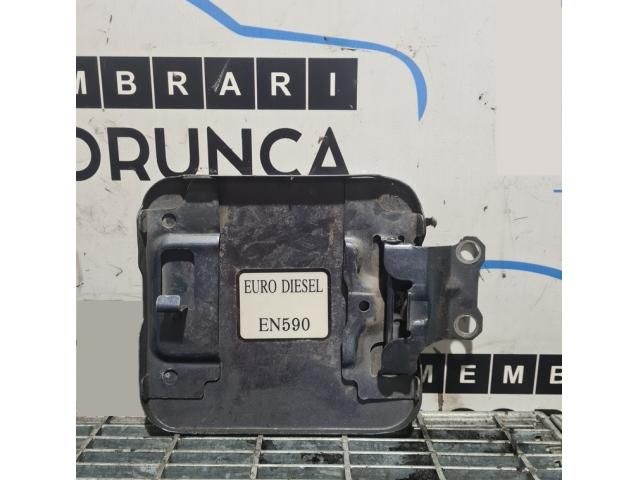 bontott MITSUBISHI L 200 Tankajtó