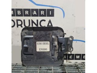 bontott MITSUBISHI L 200 Tankajtó