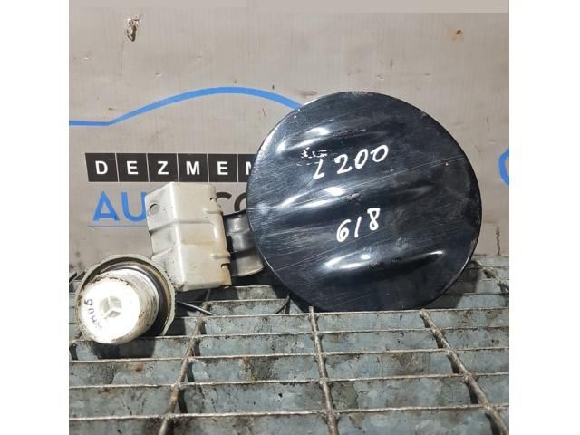 bontott MITSUBISHI L 200 Tankajtó