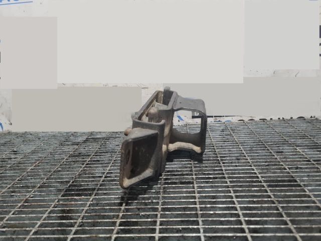 bontott MITSUBISHI L 200 Tartó Bak