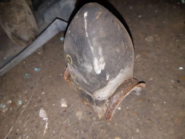 bontott MITSUBISHI L 200 Tartó Bak