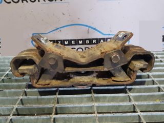 bontott MITSUBISHI L 200 Tartó Bak