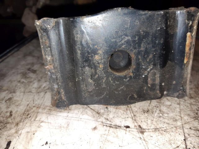 bontott MITSUBISHI L 200 Tartó Bak