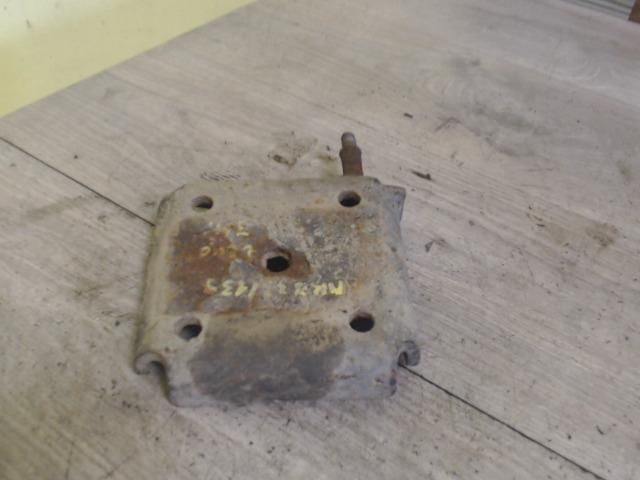 bontott MITSUBISHI L 200 Tartó Bak