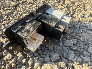 bontott MITSUBISHI L 200 Tükör Kapcsoló