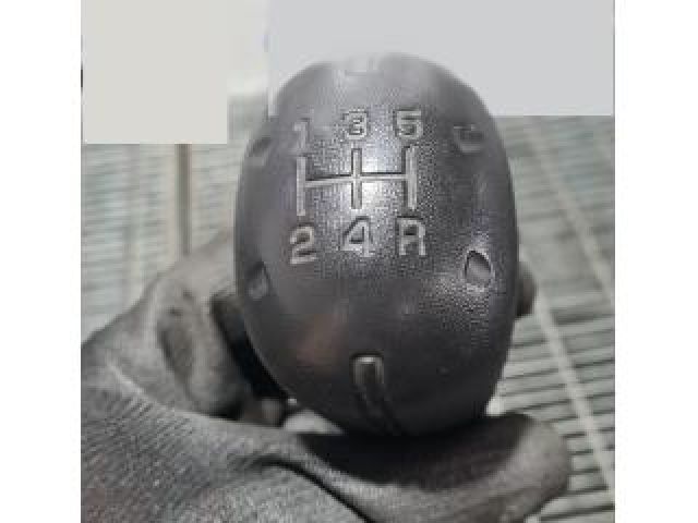 bontott MITSUBISHI L 200 Váltógomb