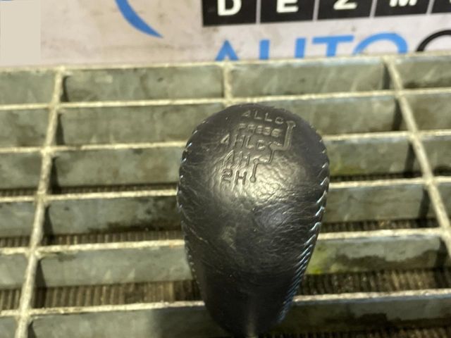 bontott MITSUBISHI L 200 Váltógomb