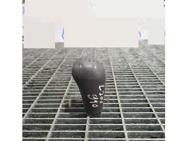 bontott MITSUBISHI L 200 Váltógomb