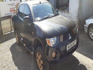 bontott MITSUBISHI L 200 Váltógomb