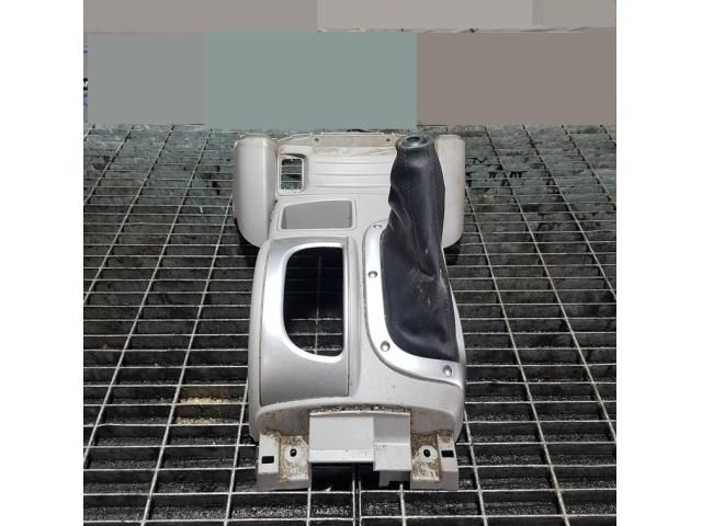 bontott MITSUBISHI L 200 Váltószoknya