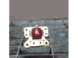 bontott MITSUBISHI L 200 Vészvillogó Kapcsoló