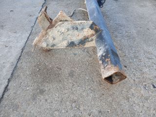 bontott MITSUBISHI L 200 Vonóhorog