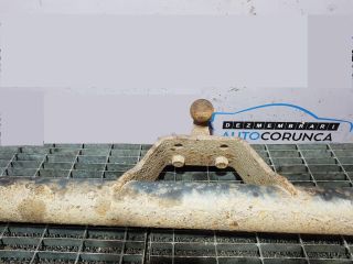 bontott MITSUBISHI L 200 Vonóhorog