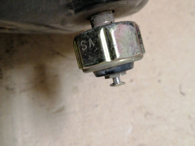 bontott MITSUBISHI L 300 Fékrásegítő