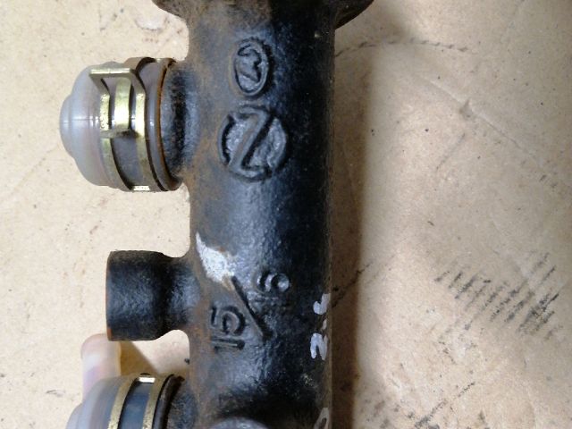 bontott MITSUBISHI L 300 Főfékhenger