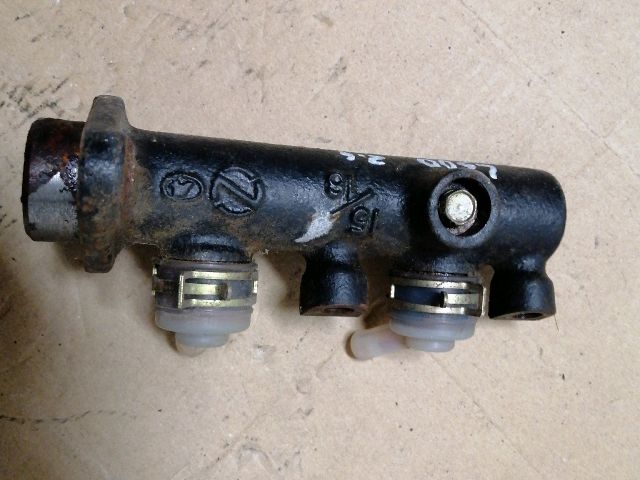 bontott MITSUBISHI L 300 Főfékhenger