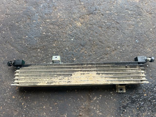 bontott MITSUBISHI L 300 Olajhűtő