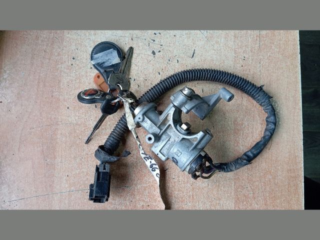 bontott MITSUBISHI L 300 Gyújtáskapcsoló