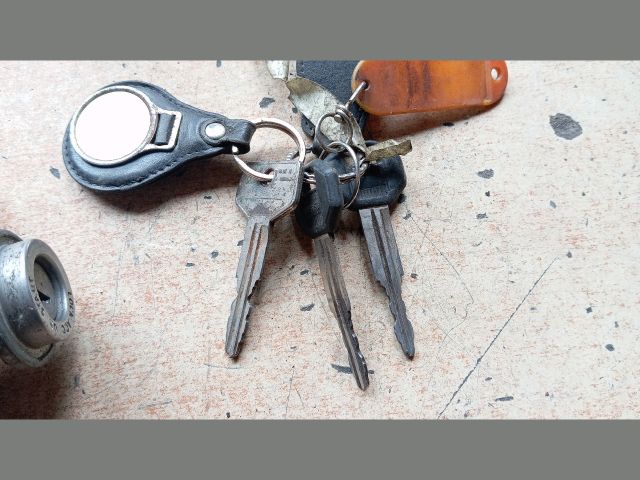 bontott MITSUBISHI L 300 Gyújtáskapcsoló