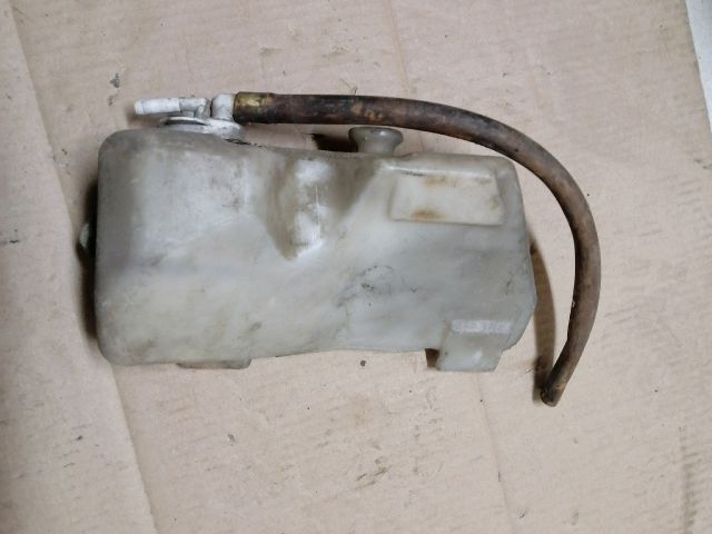 bontott MITSUBISHI L 300 Kiegyenlítő Tartály