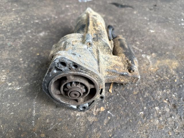 bontott MITSUBISHI L 300 Önindító