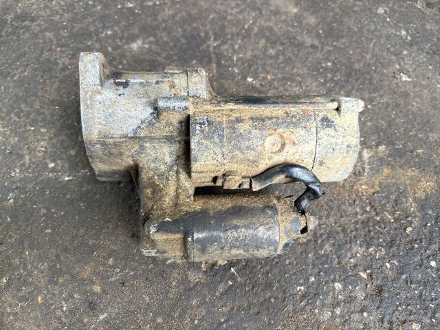 bontott MITSUBISHI L 300 Önindító