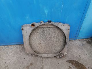 bontott MITSUBISHI L 300 Vízhűtő Radiátor (Nem klímás)