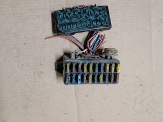 bontott MITSUBISHI L 300 Biztosítéktábla Motortér