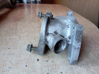 bontott MITSUBISHI L 300 Termosztátház