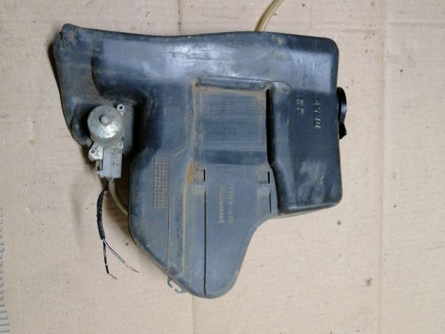 bontott MITSUBISHI L 300 Ablakmosó Tartály