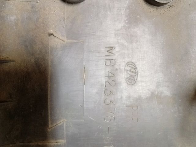 bontott MITSUBISHI L 300 Alsó Kormányoszlop Burkolat