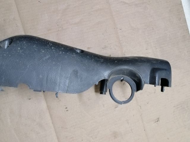 bontott MITSUBISHI L 300 Alsó Kormányoszlop Burkolat