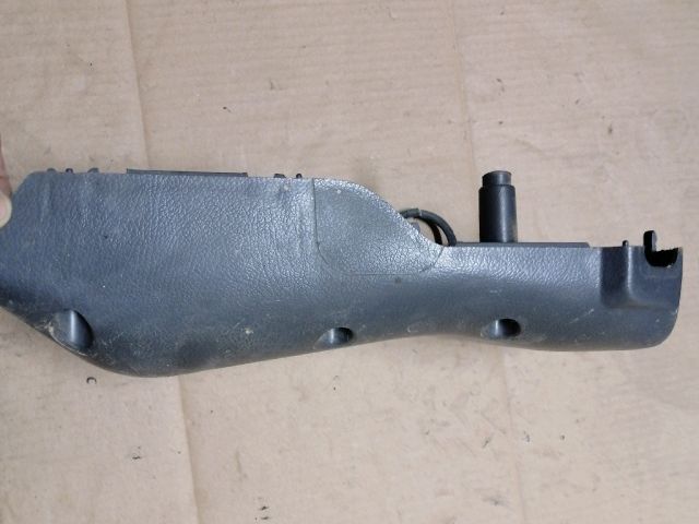 bontott MITSUBISHI L 300 Alsó Kormányoszlop Burkolat