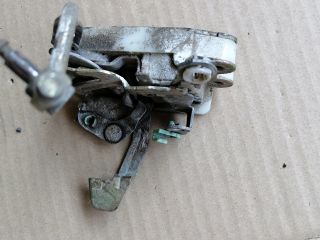 bontott MITSUBISHI L 300 Bal első Ajtózár