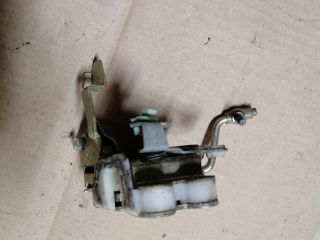 bontott MITSUBISHI L 300 Bal első Ajtózár