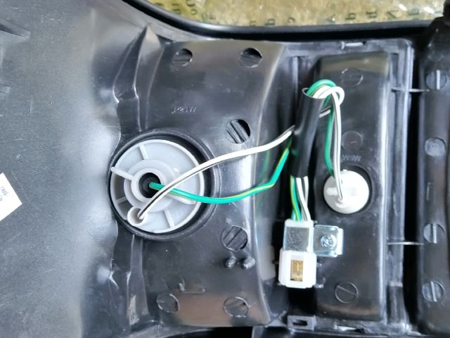 bontott MITSUBISHI L 300 Bal első Irányjelző