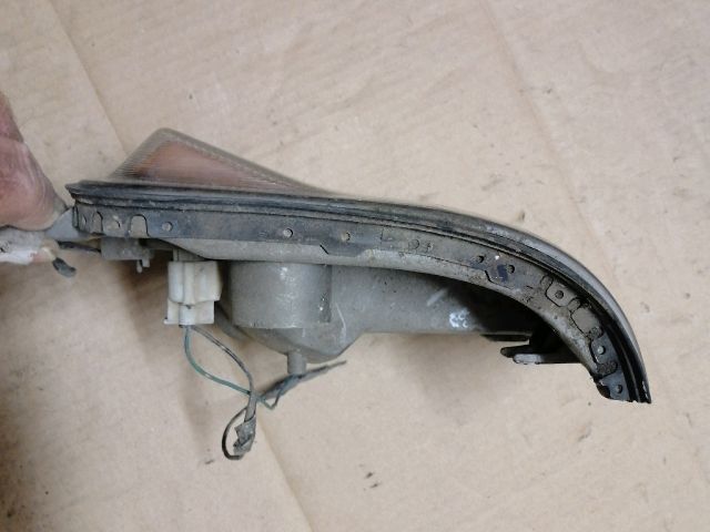 bontott MITSUBISHI L 300 Bal első Irányjelző