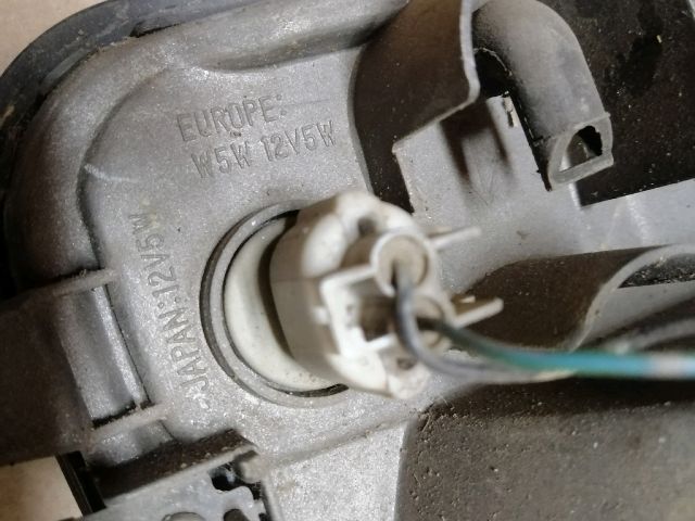 bontott MITSUBISHI L 300 Bal első Irányjelző