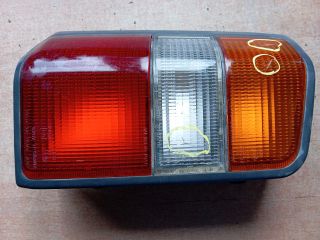 bontott MITSUBISHI L 300 Bal Hátsó Lámpa