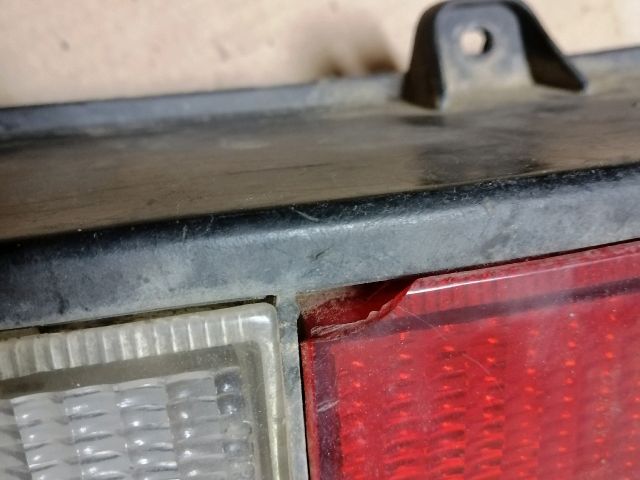 bontott MITSUBISHI L 300 Bal Hátsó Lámpa